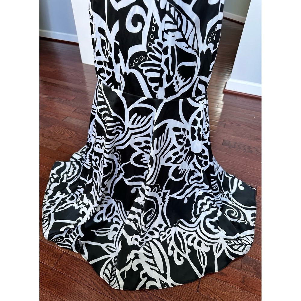 XSCAPE Black White Ruched Sides Sexy Floral Pattern Lace Detail Gown Dress - Picture 7 of 12